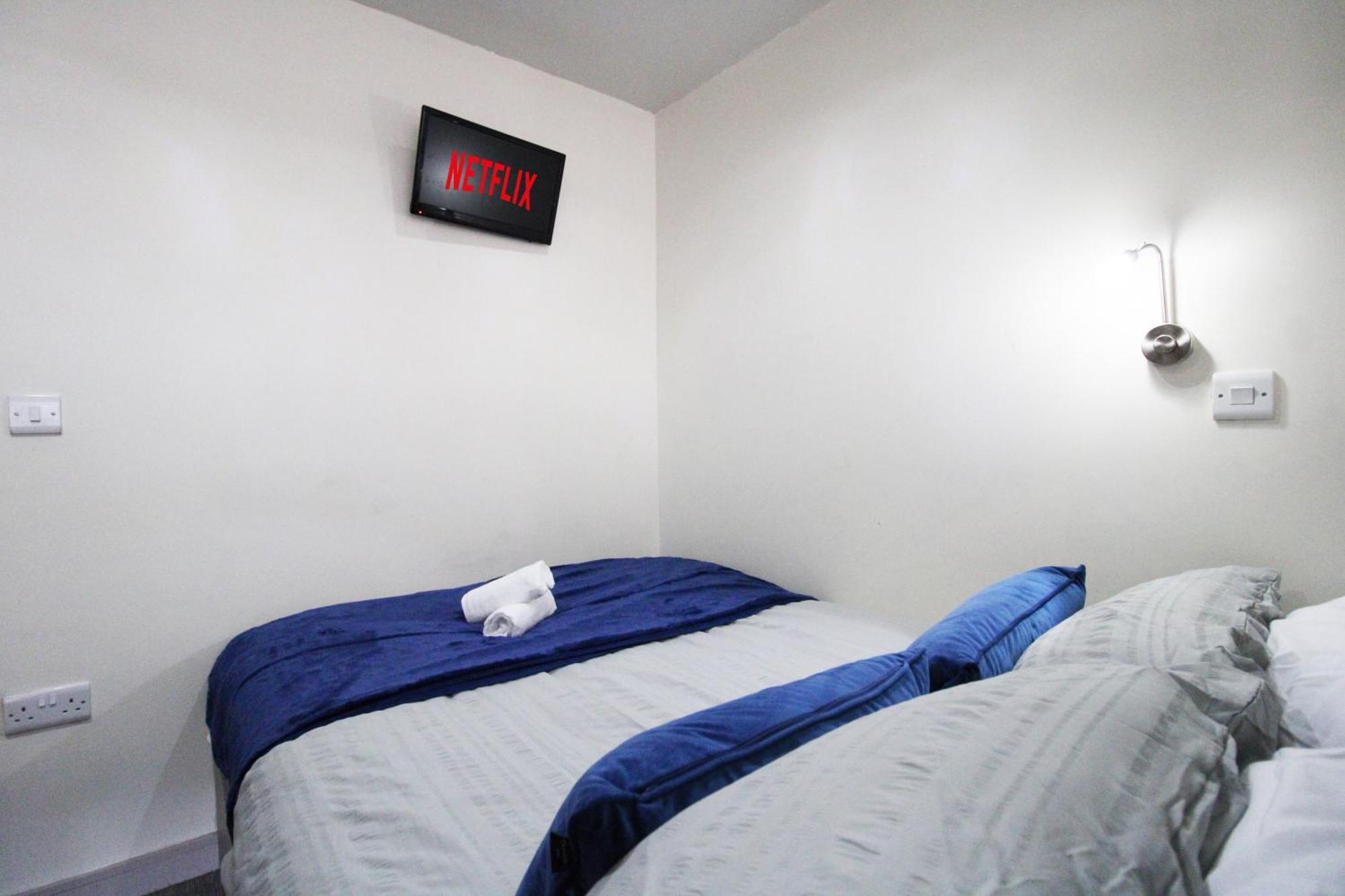 Lovely Flat In * Bolton